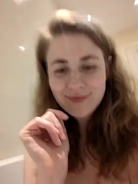 Webcam Model (hotwetvix)  is live.Free join now!