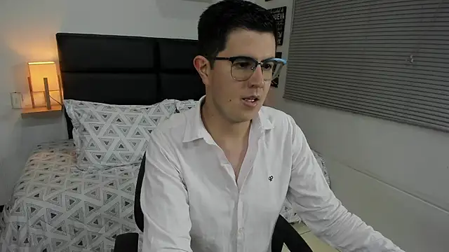 dylan_santiago_ webcam