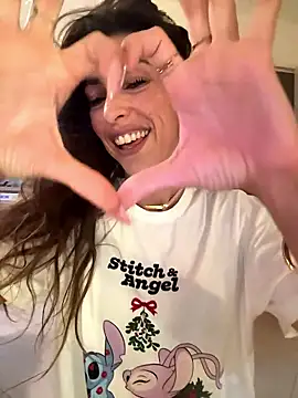 Amani_thewolf webcam