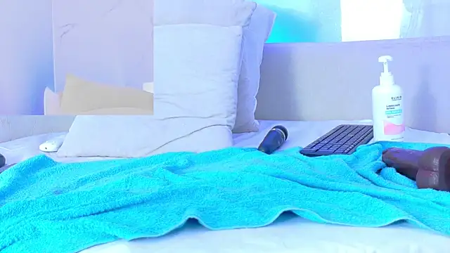 kiaratentation webcam