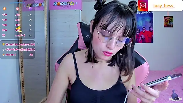Lucyy-hess webcam