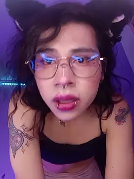 Sweet-SharoKitty webcam