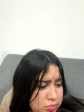 Pretty_Isadora webcam