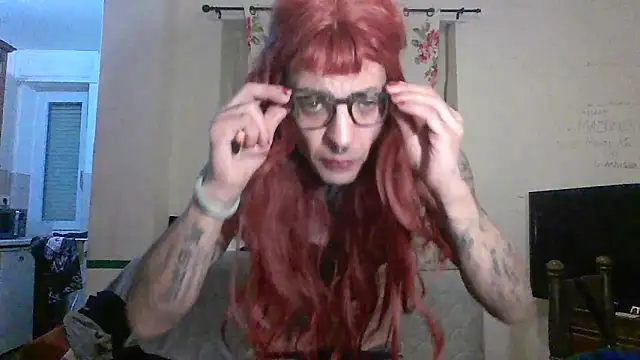 00Travsharongomez webcam