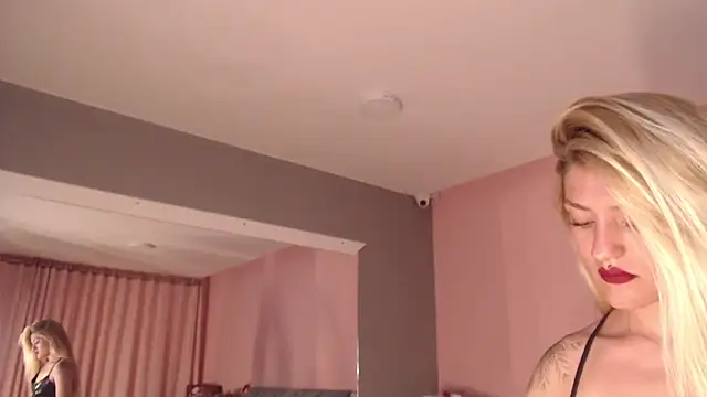 Camila_Russoo webcam