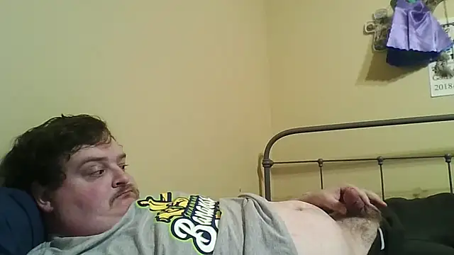 YelpedAverting webcam