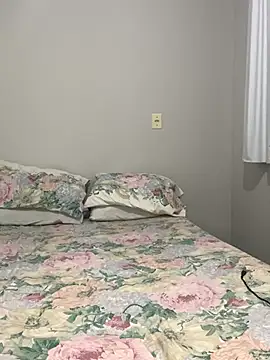 Elamesmamorena webcam