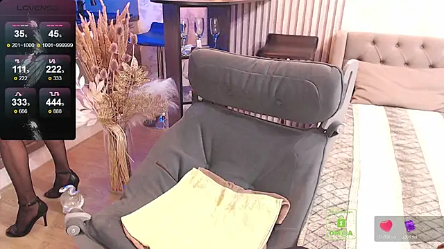 FreeBerryMILF webcam