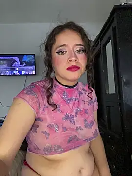 Lucy_YupiSweet webcam