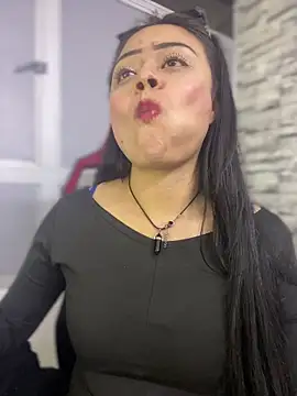 Gabriela-Grace webcam