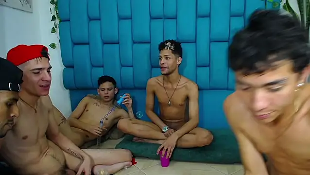 Hot_Boys_Latinos_X webcam