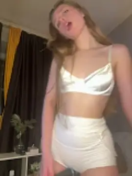 SunnyShiney's live cam