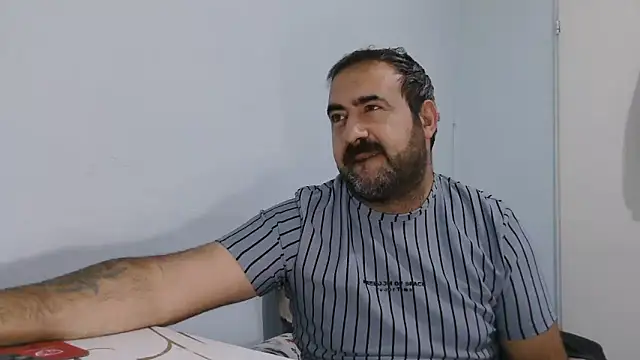 big_snakee (Ask my age) - Does anyone want sperm?  :wanker: