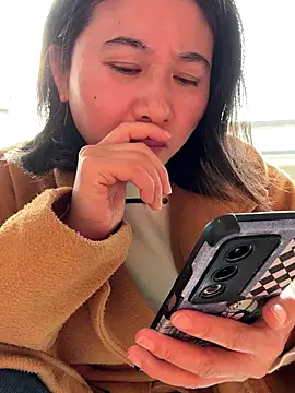 美女daaqnn在线直播