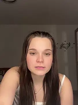 elenamariee (F teen) - Nipple Rubbing 🍒