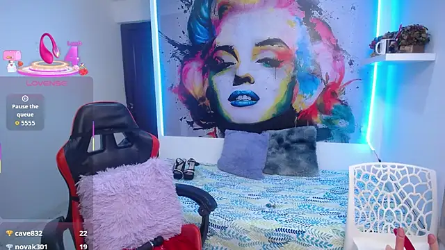 thalia_mills19 webcam