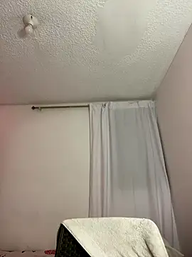 Alice_and_Bunny_ webcam