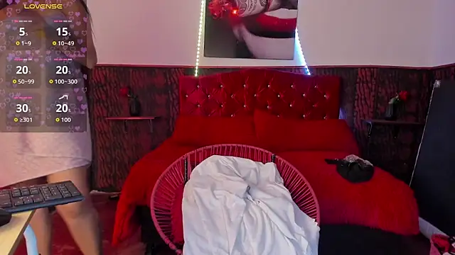 devorapollasmilf4u webcam