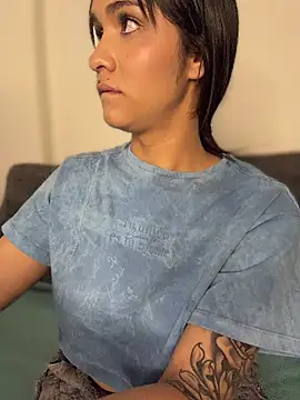 Webcam Model (Isabella-Teen)  is live.Free join now!