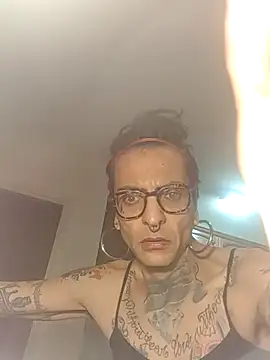 00Travsharongomez webcam