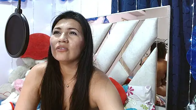 nahomi_star_model webcam