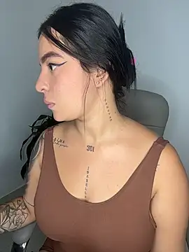 Emily_Kurth23 webcam