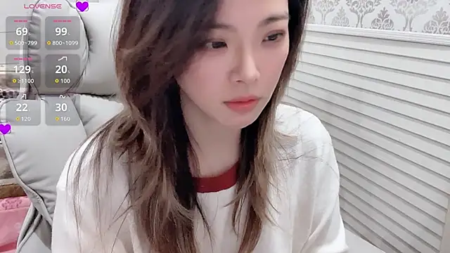 美女Holiland在线直播