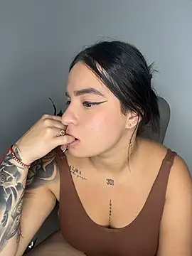 Emily_Kurth23 webcam