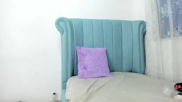 MatureHorny_70 webcam