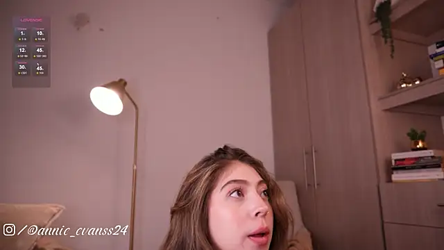 annie24_evans webcam