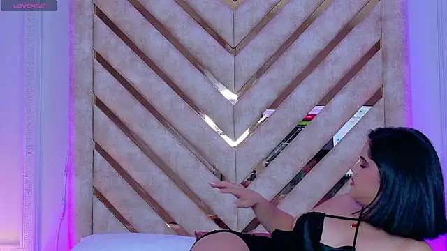 Martina-Roberts- webcam