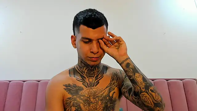 Andrew_sanders68 webcam