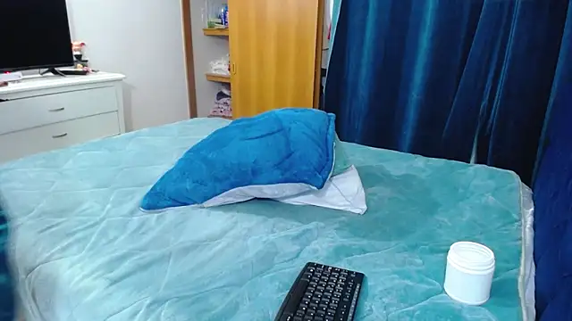 mondirty70 - Mondirty70's free webcam