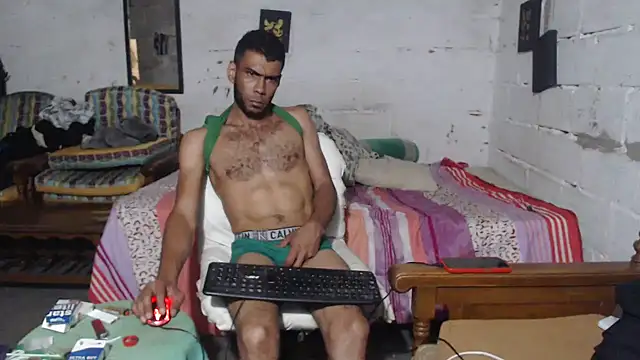 erik_alexander webcam