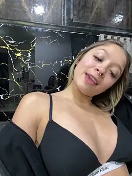 Victoria_Adams14 webcam