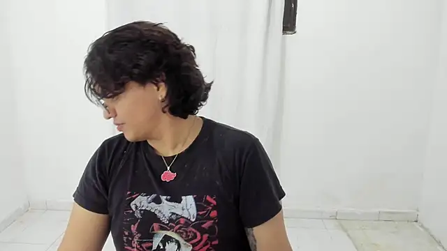 Diane_blossom webcam