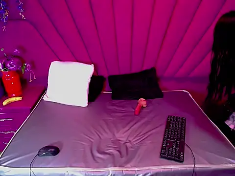 JulietaDiamond webcam