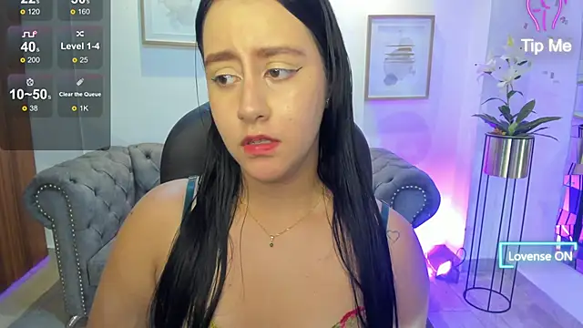 Natasha_Kiim_ webcam