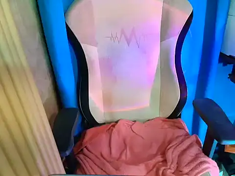 MissFlammaraa webcam