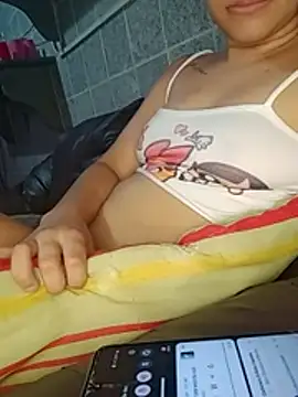 Millyhsantos webcam