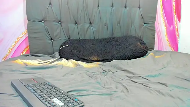 Straight_Guy22 webcam