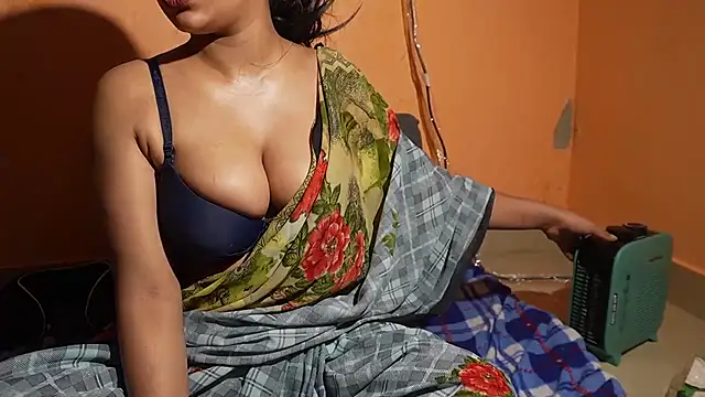callmeshreya webcam