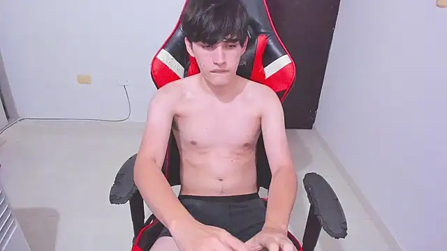 eren_188 - Eren_188's free webcam - UK Sex Cams