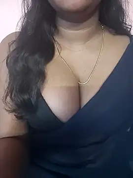 Webcam Model (Keerthee_)  is live.Free join now!