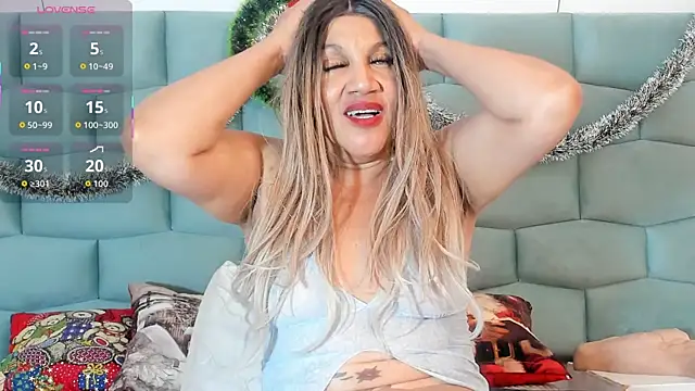 miamancini - MiaMancini's free webcam - UK Sex Cams