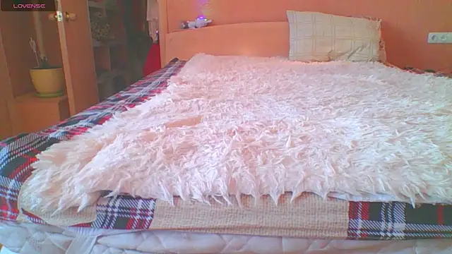 mira_robinsonnn webcam