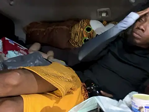 SlimeCrownzOut5 webcam