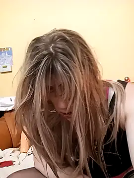 Tranylisashemale webcam