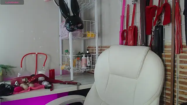 _adahara_queen webcam