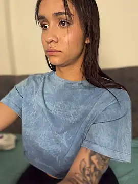 Isabella-Teen webcam